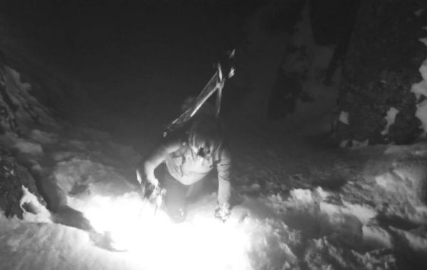 Noční skialpový výšlap v Krkonoších